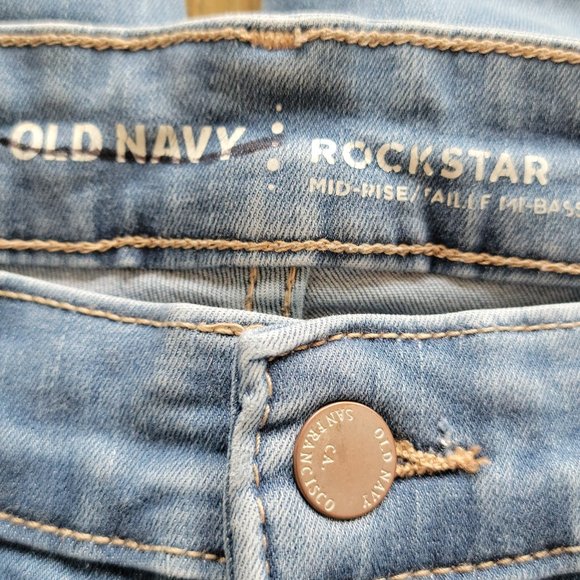 Old Navy Mid Rise Rockstar Light Wash Jeans Size 4 / Waist 27 - Picture 2 of 14